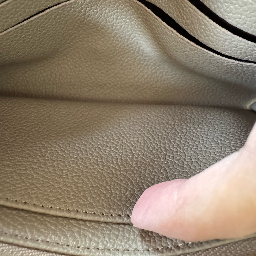 Louis Vuitton Monogram Empreinte Leather Sarah Wallet iw/ COA, Dust Bag & Box - Picture 14 of 16